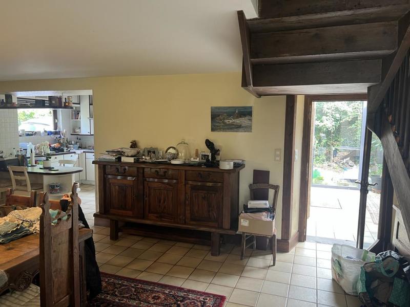 Maison - 280 m² - 10 pièces