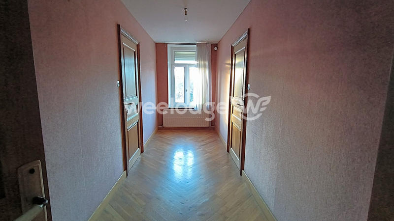 Maison - 140 m² - 9 pièces