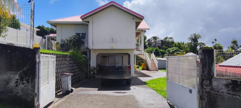 Villa - 180 m² - 5 pièces