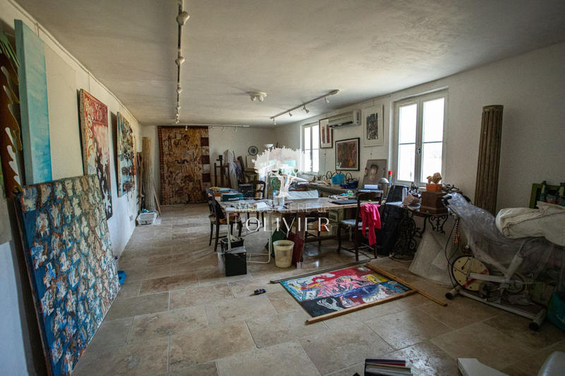 Propriété - 270 m² - 7 pièces