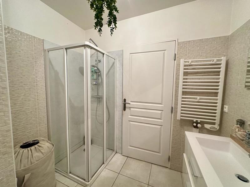 Appartement ancien - 66 m² - 3 pièces