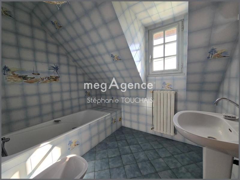 Maison traditionnelle - 112 m² - 7 pièces