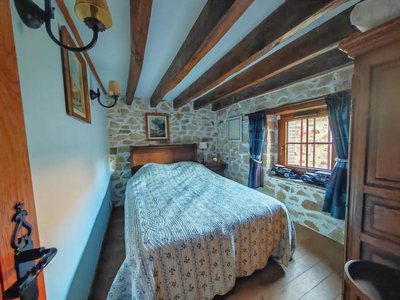 Longère - 418 m² - 14 pièces