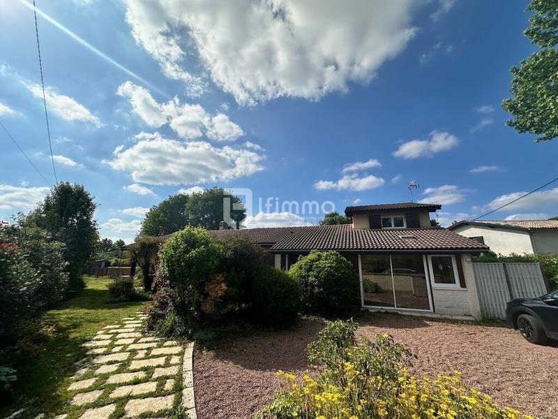 Maison - 123 m² - 6 pièces