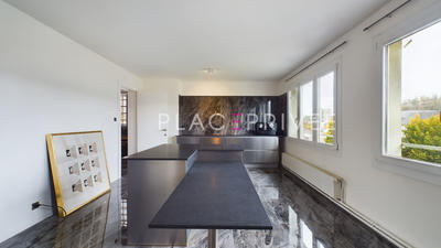 Appartement - 206 m² - 4 pièces