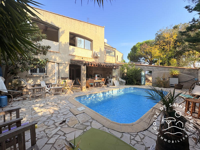 Villa - 573 m² - 6 pièces