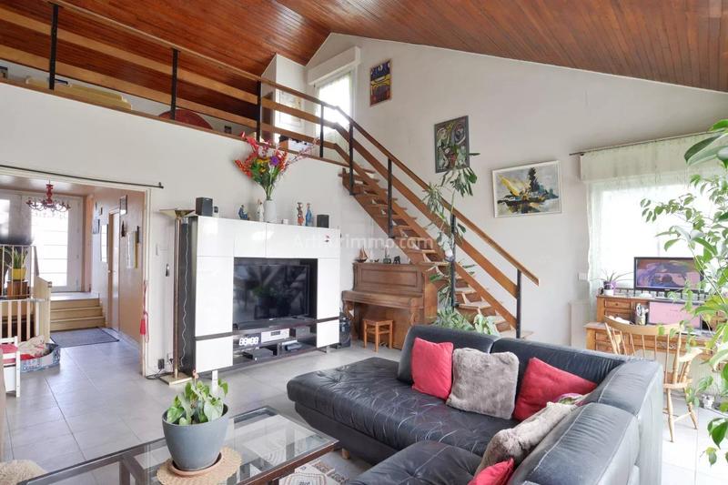 Maison - 165 m² - 8 pièces