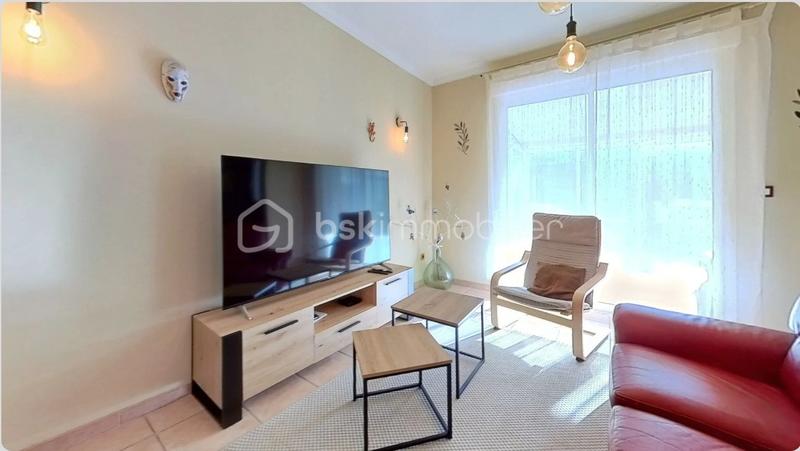 Maison traditionnelle - 116 m² - 6 pièces