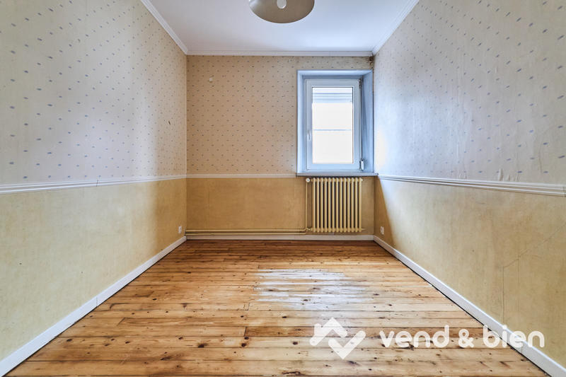 Maison - 179 m² - 7 pièces