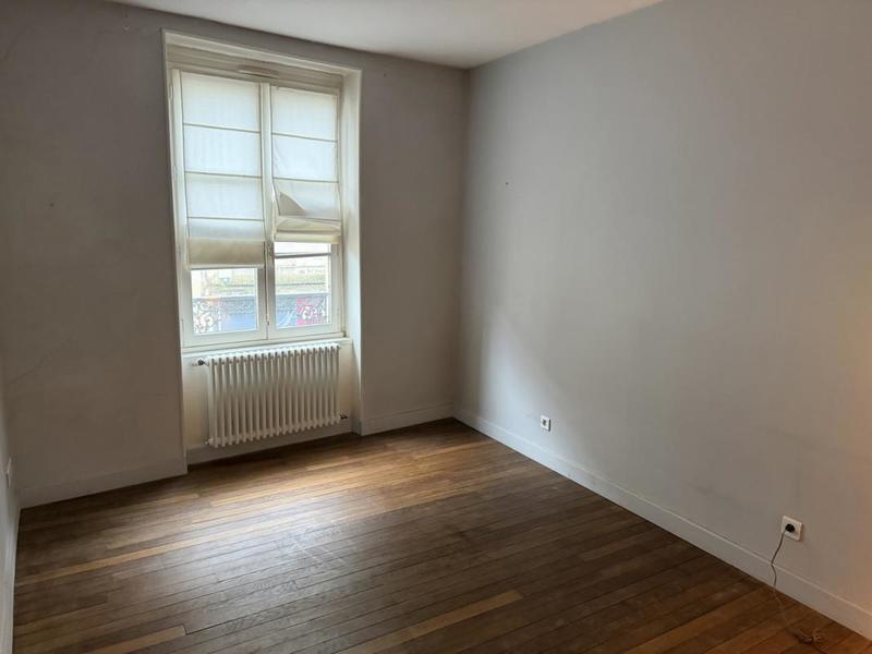 Immeuble - 176 m² - 7 pièces