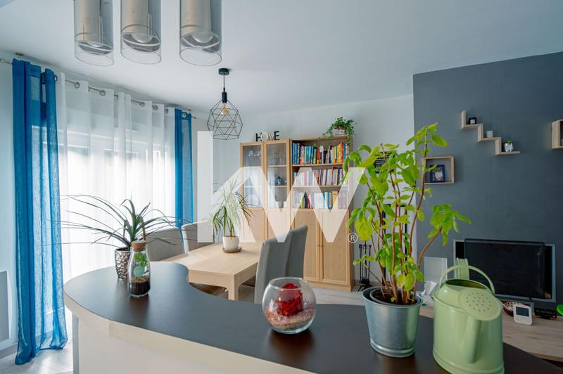 Maison - 104 m² - 5 pièces