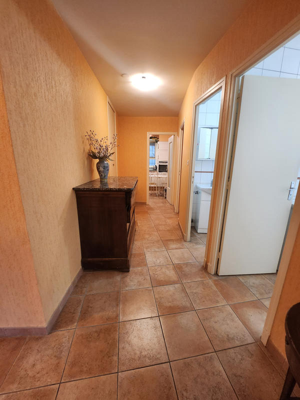 Appartement - 75 m² - 3 pièces