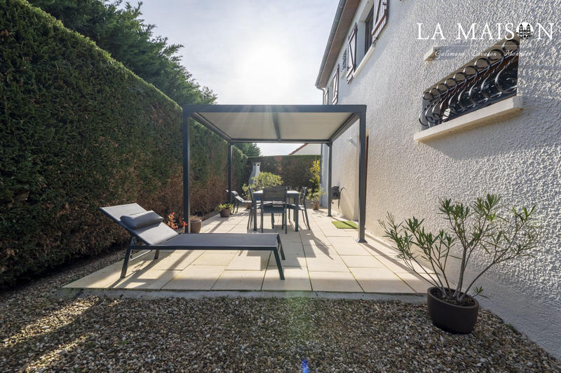 Maison traditionnelle - 136 m² - 7 pièces