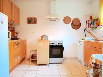 Maison - 90 m² - 5 pièces