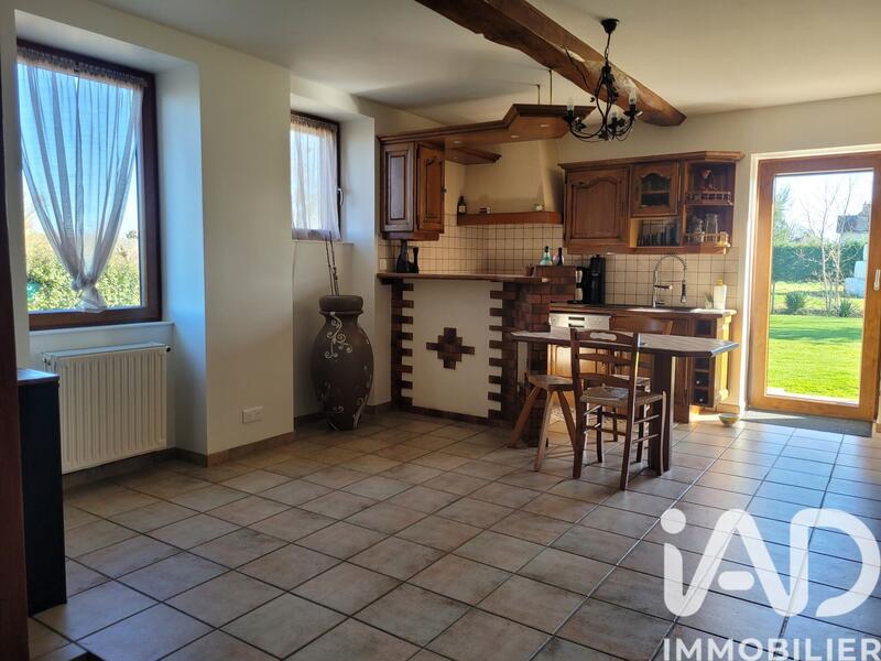 Maison - 216 m² - 7 pièces