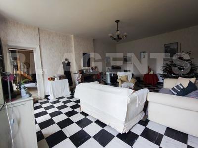 Maison de maîtres - 240 m² - 7 pièces