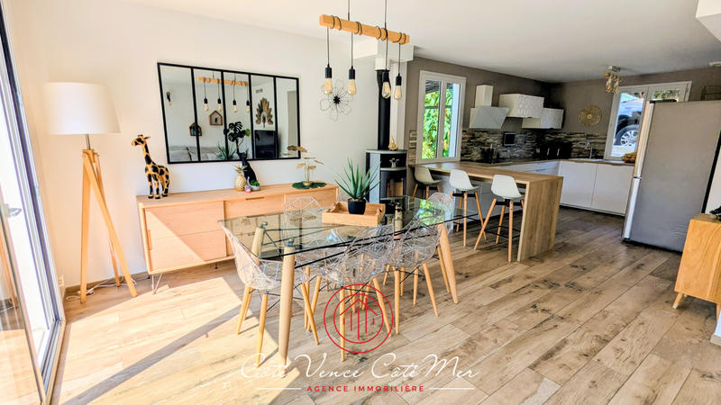 Maison - 97 m² - 4 pièces