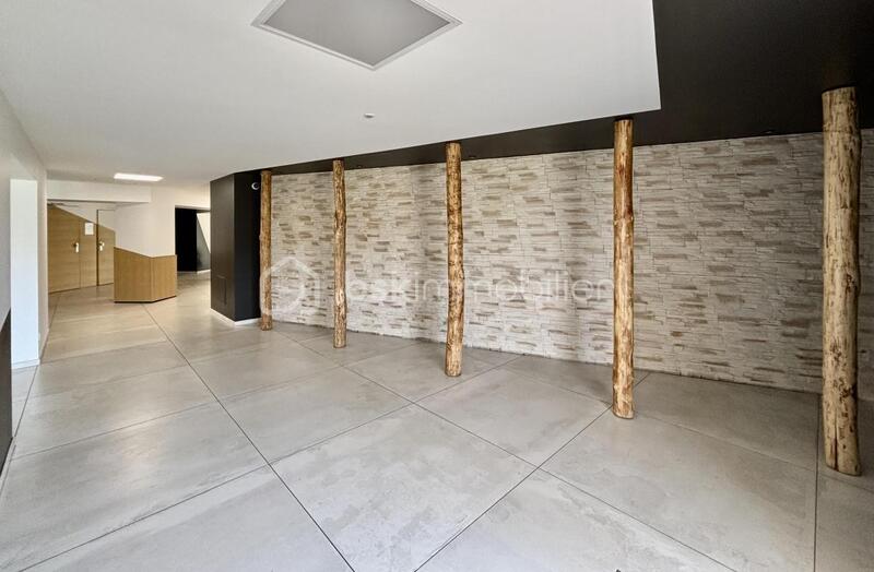 Duplex - 137 m² - 5 pièces