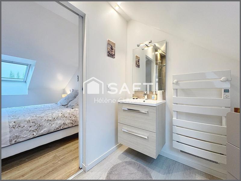 Maison - 215 m² - 9 pièces