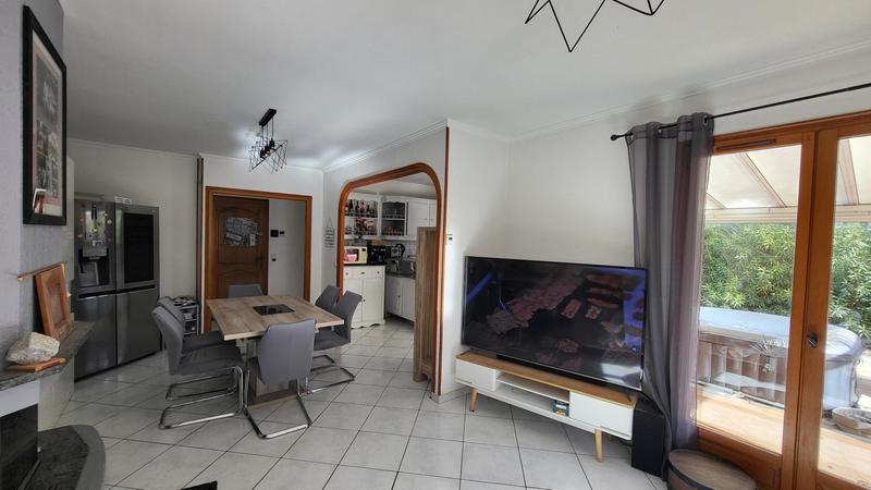 Maison - 123 m² - 6 pièces