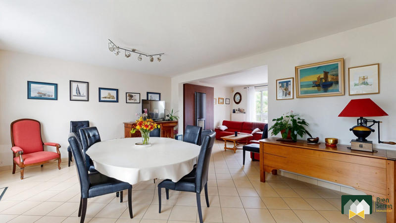 Maison - 188 m² - 7 pièces