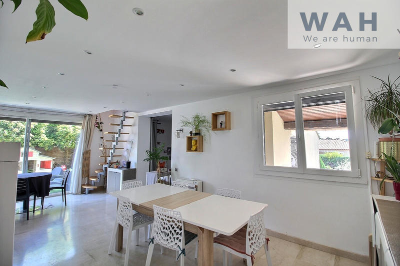 Villa - 145 m² - 6 pièces