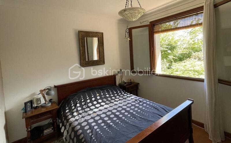 Villa - 180 m² - 8 pièces