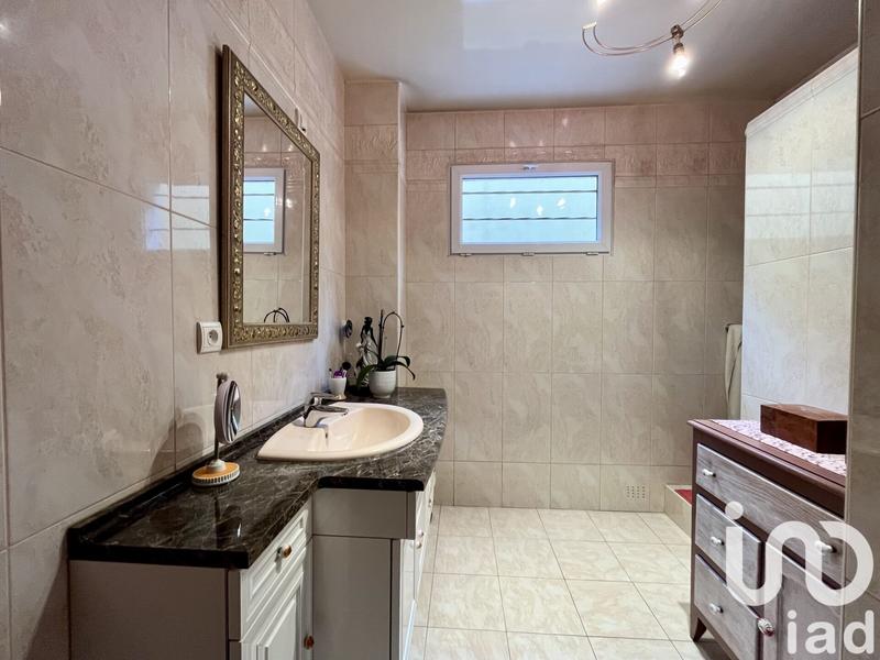 Maison - 140 m² - 6 pièces