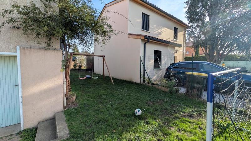 Maison - 93 m² - 4 pièces