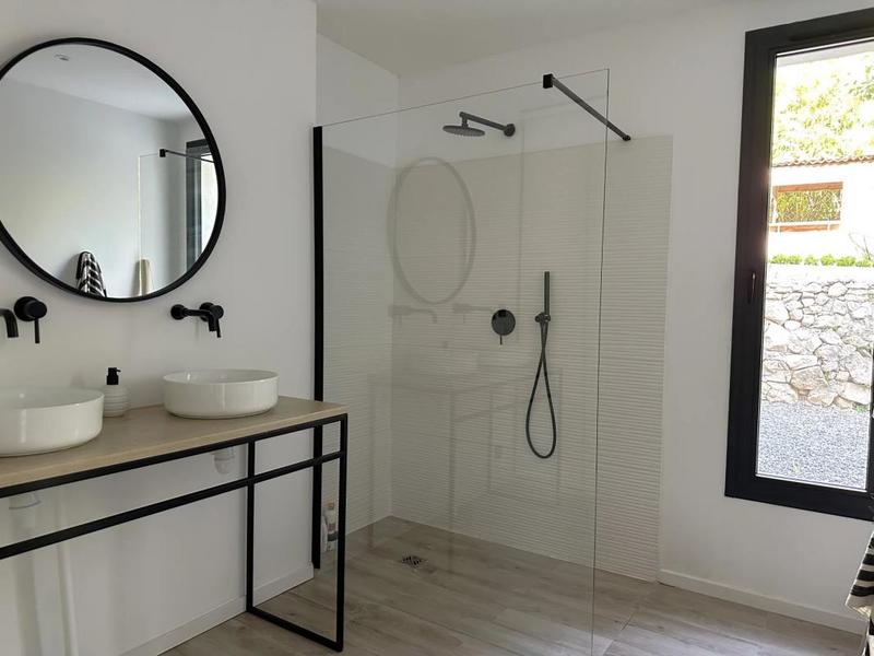 Maison - 220 m² - 7 pièces