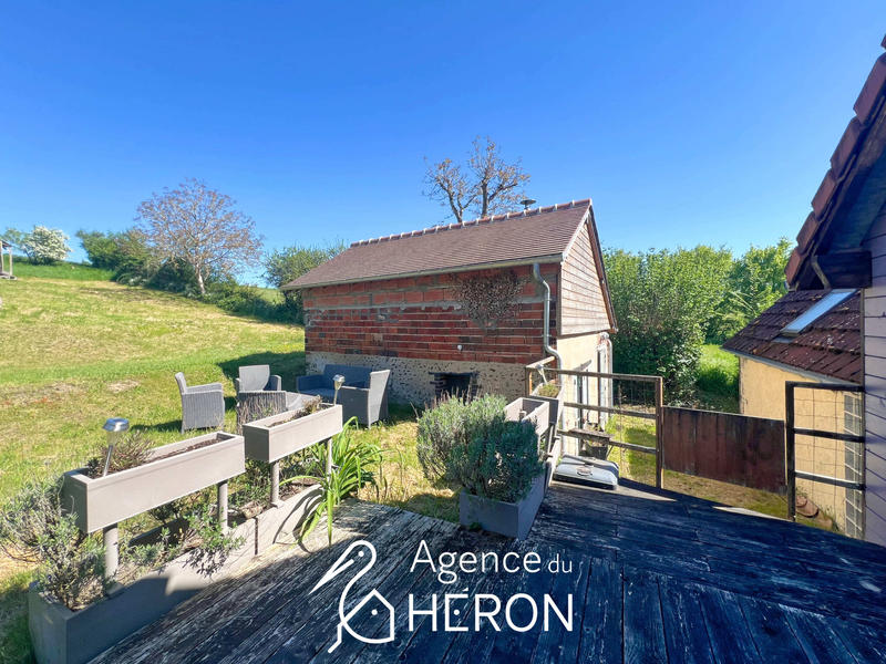 Maison - 143 m² - 8 pièces