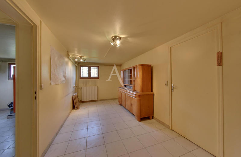 Maison - 122 m² - 5 pièces