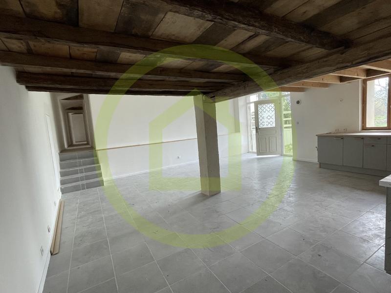 Maison - 210 m² - 5 pièces