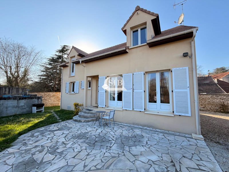 Maison - 144 m² - 6 pièces