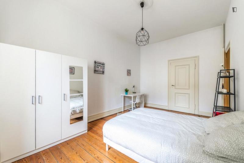 Chambre - 19 m² - 5 pièces