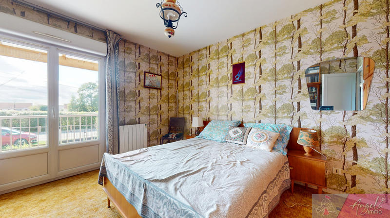 Maison - 95 m² - 5 pièces