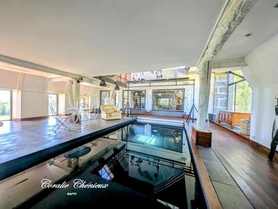Maison de maîtres - 390 m² - 10 pièces