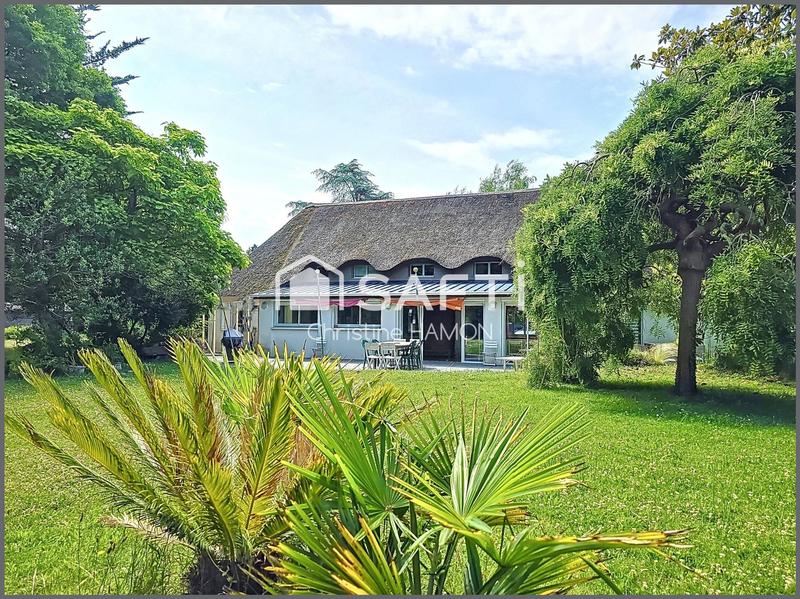 Maison - 216 m² - 8 pièces