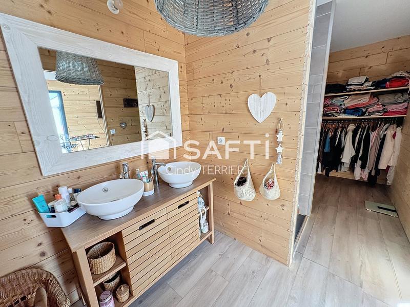 Maison - 184 m² - 7 pièces