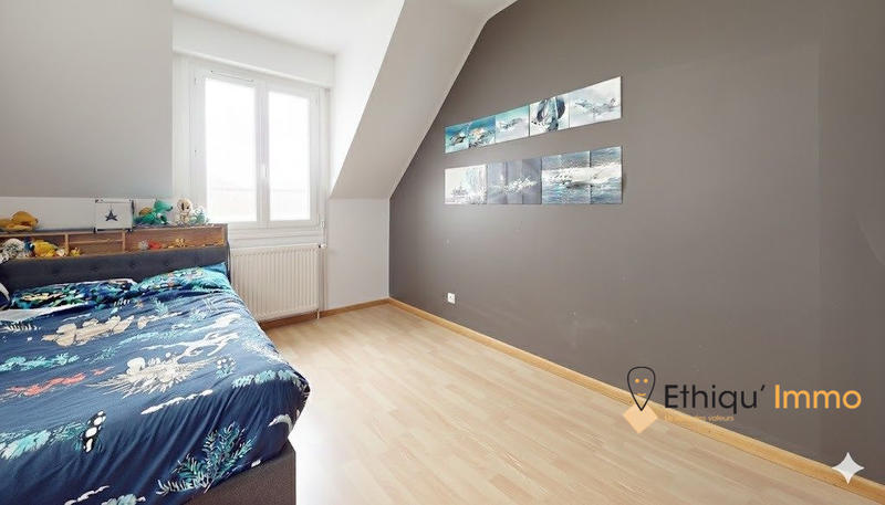 Maison - 98 m² - 6 pièces