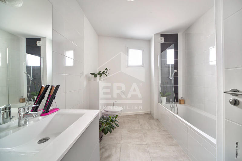 Appartement - 86 m² - 4 pièces