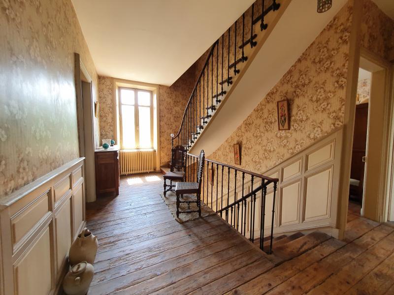 Maison - 180 m² - 12 pièces