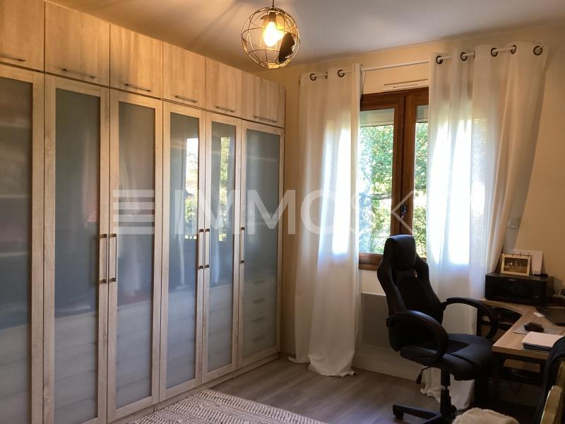 Pavillon - 177 m² - 7 pièces