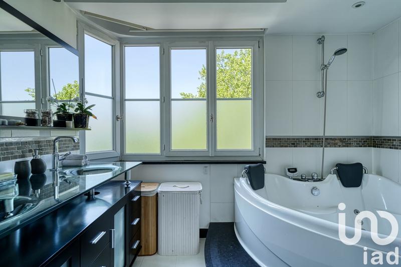 Duplex - 200 m² - 5 pièces