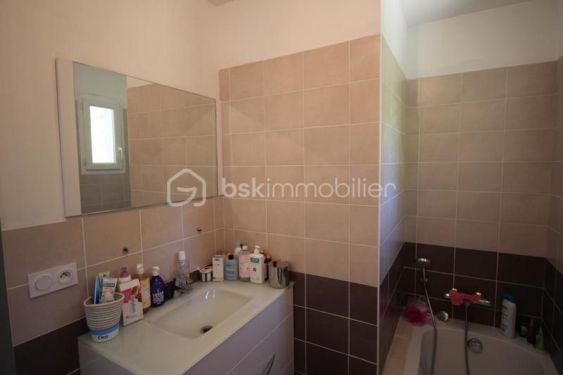 Maison traditionnelle - 171 m² - 7 pièces