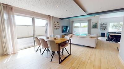 Maison - 170 m² - 6 pièces