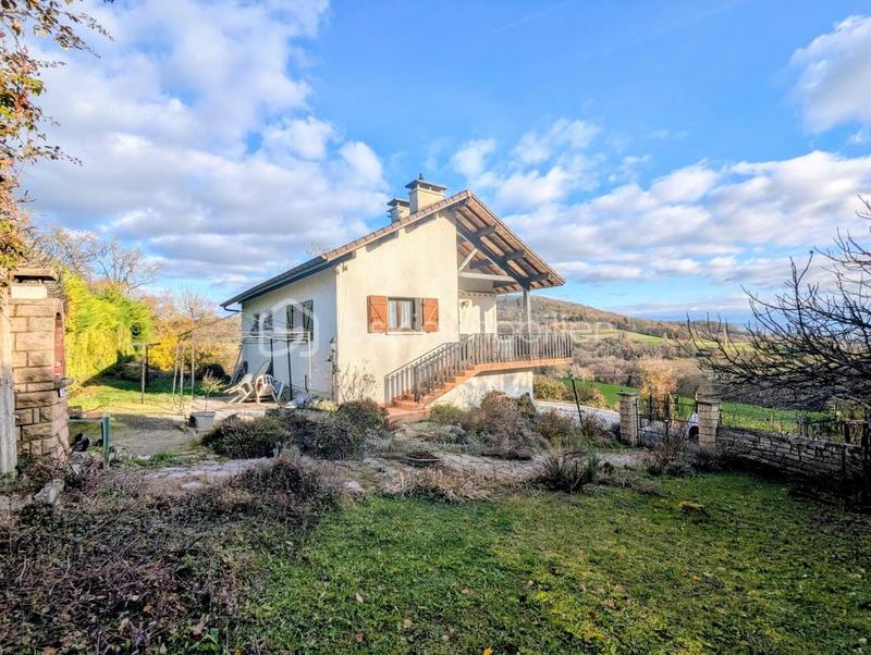 Maison - 94 m² - 5 pièces