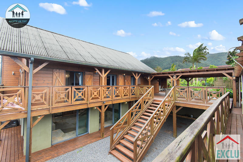 Maison - 523 m² - 11 pièces