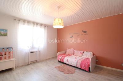 Maison - 238 m² - 7 pièces