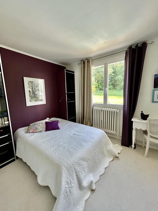 Propriété - 240 m² - 10 pièces